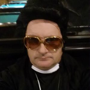 Meet your Posher, Ian